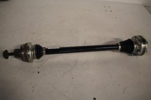 17805042 – 8R0501203C – Antriebswelle links hinten