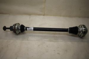 17798912 – 8R0501203C – Antriebswelle links hinten