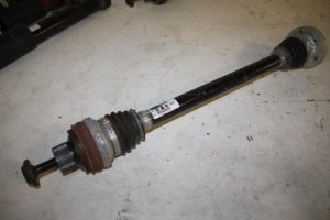 17823752 – 8K0501203M – Antriebswelle links hinten