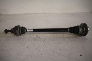 17806179 – 8R0501203C – Antriebswelle links hinten