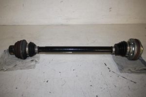 17813836 – 8R0501203C – Aandrijfas links-achter