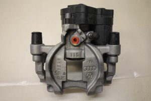 17798423 – 8V0615423 – Bremszange links hinten