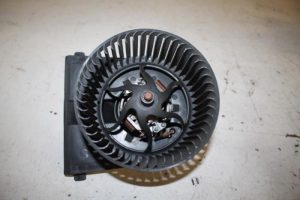 17824355 – 1J2819021B – Kachel Ventilatiemotor