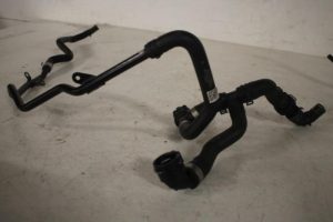 17819030 – 06L121075S – Waterpijp