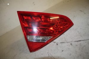 17811855 – 8T0945093A – Achterlicht links