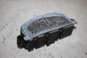 17807648 – 8T0820521 – Kachel Weerstand