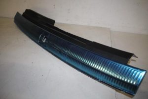 17820254 – 4M0864483K4PK – Afdekking slotvanger achter