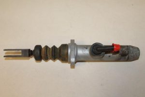 17790374 – 893721401B – Kupplung Hauptzylinder