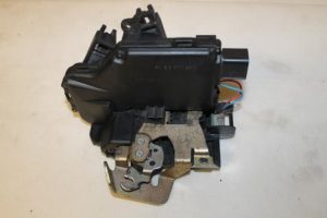 17794130 – 4B0839016B – Deurslot Mechaniek 4Deurs rechts-achter