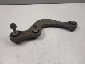 21958568 – 4M0505323G – Draagarm boven links-achter