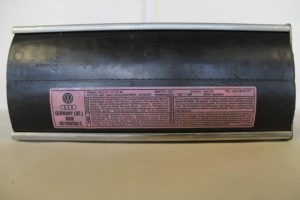 17787892 – 4B1880204C – Airbag rechts (Armaturenbrett)