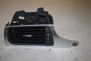 17805391 – 4G1820901C6PS – Luchtrooster Dashboard