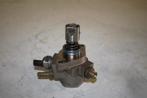 17829223 – 04E127026AA – Brandstofpomp Elektrisch