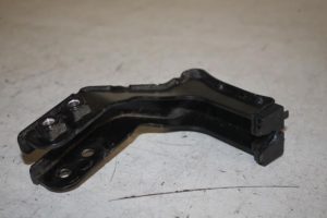 17808366 – 4H0399634A – Getriebe Halterung