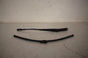 17809747 – 8W19554071P9 – Ruitenwisserarm voor