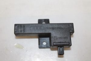 17793477 – 4F0907247 – Keyless entry antenne