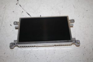 17811140 – 8T0919603F – Anzeige Innen