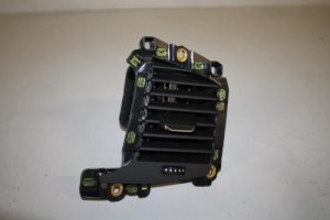 17817358 – 82C820901A6PS – Luchtrooster Dashboard