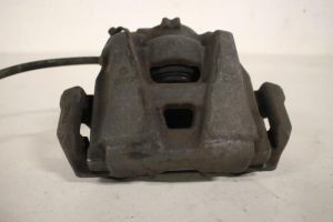 17818125 – 8K0615123C – Remklauw (Tang) links-voor