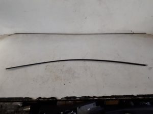 20679395 – 4K0837644AT94 – Portierlijst