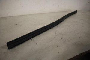 17819878 – 4M0823723 – Motorhaubegummi