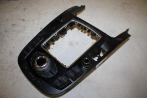 17821867 – 8T0919609WFX – Regelunit Multi Media