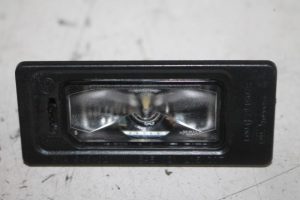 17815148 – 5NA943021 – Registration plate light