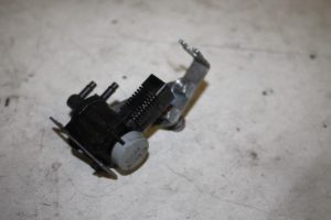 17822639 – 057131338B – Steun (diversen)