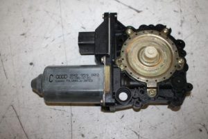17813153 – 8N8959802 – Door window motor