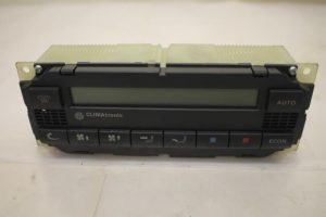 17801399 – 3B1907044B – Climatronic Panel