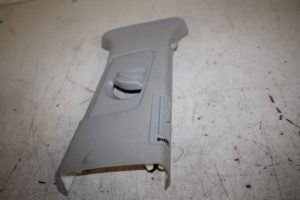 17814897 – 4M0867244BWO1 – Stijl midden-rechts