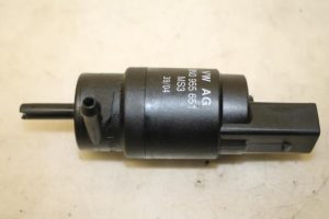 17796724 – 8N0955651 – Ruitensproeierpomp voor