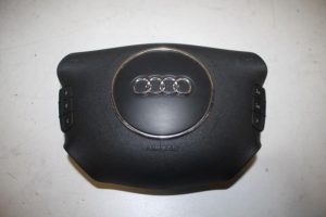 17827531 – 8P0880201K6PS – Airbag links (Stuur)