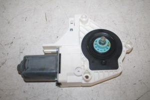 17806435 – 8K0959801B – Door window motor
