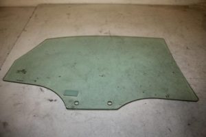 17822820 – 8Y5845205 – Portierruit 4Deurs links-achter