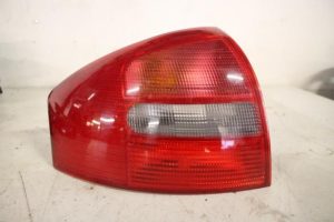 17824302 – 4B5945095 – Achterlicht links