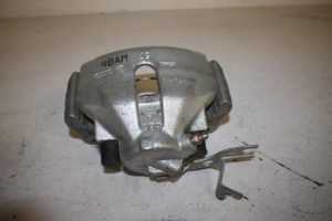 17806758 – 8E0615123A – Remklauw (Tang) links-voor