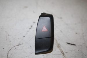 17814009 – 8K2941509AV10 – Paniekverlichtings Schakelaar