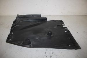 17832212 – 8T8825215B – Schutzblech Boden