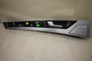 17799591 – 4H0867469DGN6 – Portiergreep 4Deurs links-achter