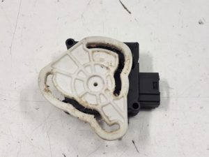 20512757 – 4E0820511 – Heater valve motor