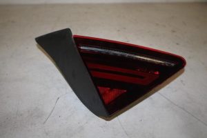 17821642 – 4G8945093K – Achterlicht links