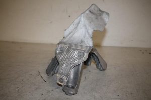 17807742 – 8K0199308BE – Motorsteun