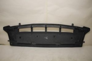 17796512 – 8R0807233 – Bumper onderplaat