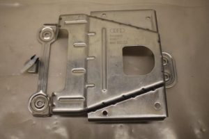 17800720 – 8K0907731 – Steun (diversen)