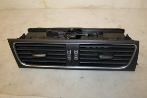 17794803 – 8T1820951EWVF – Luchtrooster Dashboard