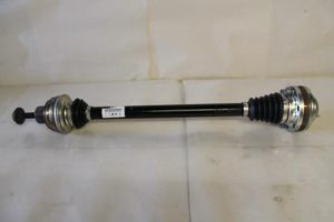 17793168 – 8R0501203C – Antriebswelle links hinten