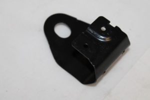 17793029 – 8K0821469C – Steun (diversen)