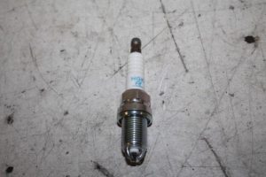 17814433 – BKUR6ET – Bougie