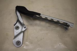 17799805 – 4H0823301D – Bonnet Hinge